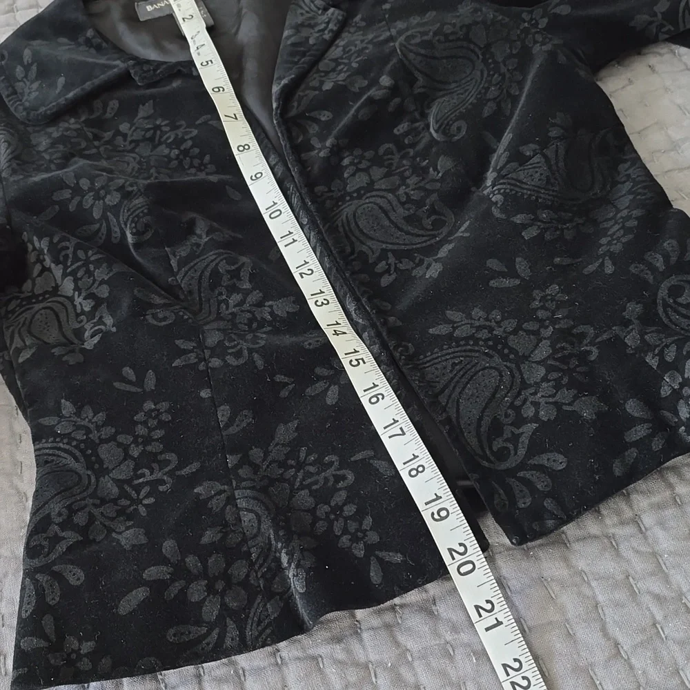 Banana Republic Factory Croo Velvet Jacket - Picture 5 of 9